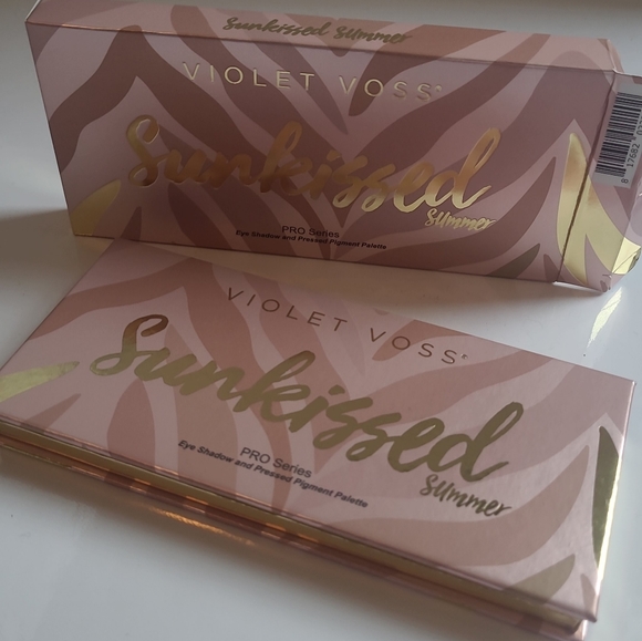 Eye shadow pallette - Picture 2 of 3